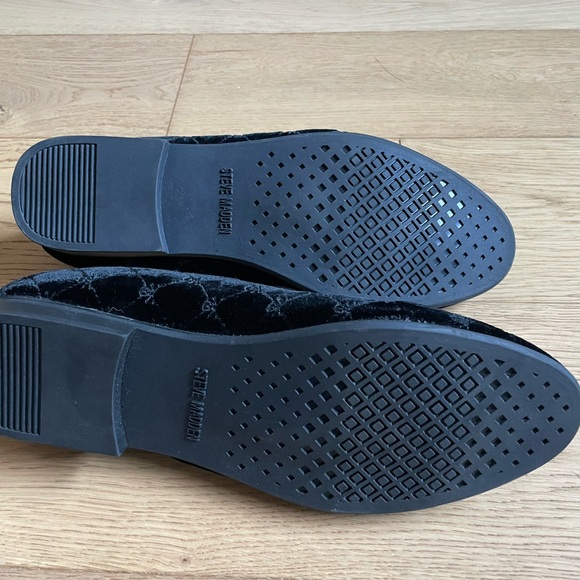 Steve Madden Velvet Skull Smoking Loafers Size Mens 10.5 - Picture 4 of 9